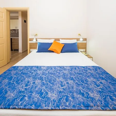 Catty Cats Garden Hotel de apartamente 3*
