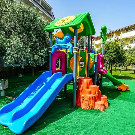 Catty Cats Garden Hotel de apartamente 3*