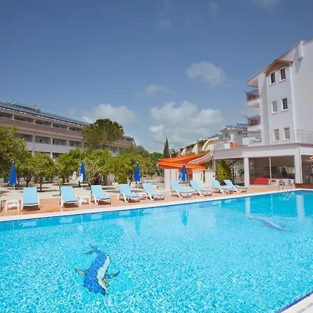 Hotel de apartamente Catty Cats Garden 3*