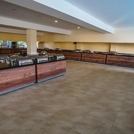 Catty Cats Garden Hotel de apartamente 3*