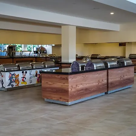 Apartahotel Catty Cats Garden 3*